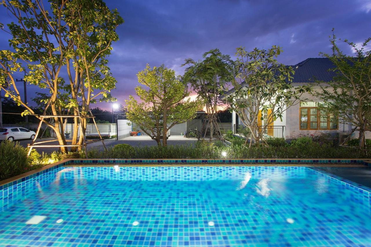 Baan Phurit Khaoyai Hotel Pak Chong Екстериор снимка