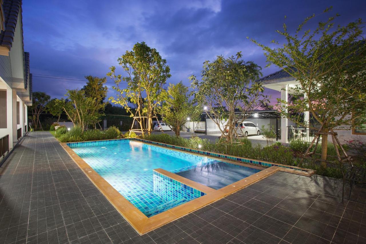 Baan Phurit Khaoyai Hotel Pak Chong Екстериор снимка