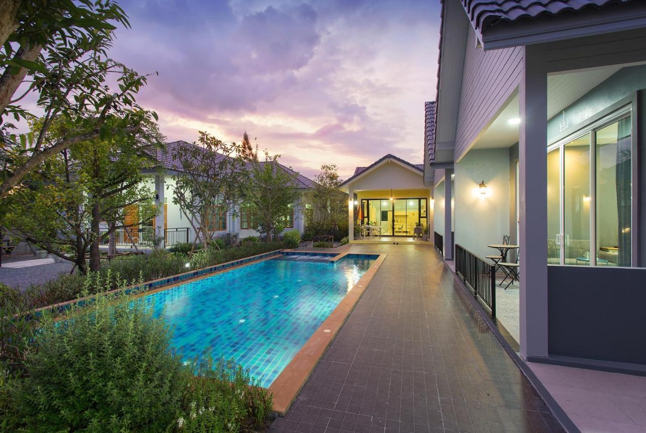 Baan Phurit Khaoyai Hotel Pak Chong Екстериор снимка
