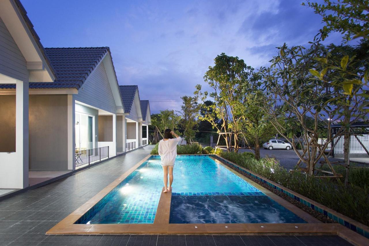 Baan Phurit Khaoyai Hotel Pak Chong Екстериор снимка
